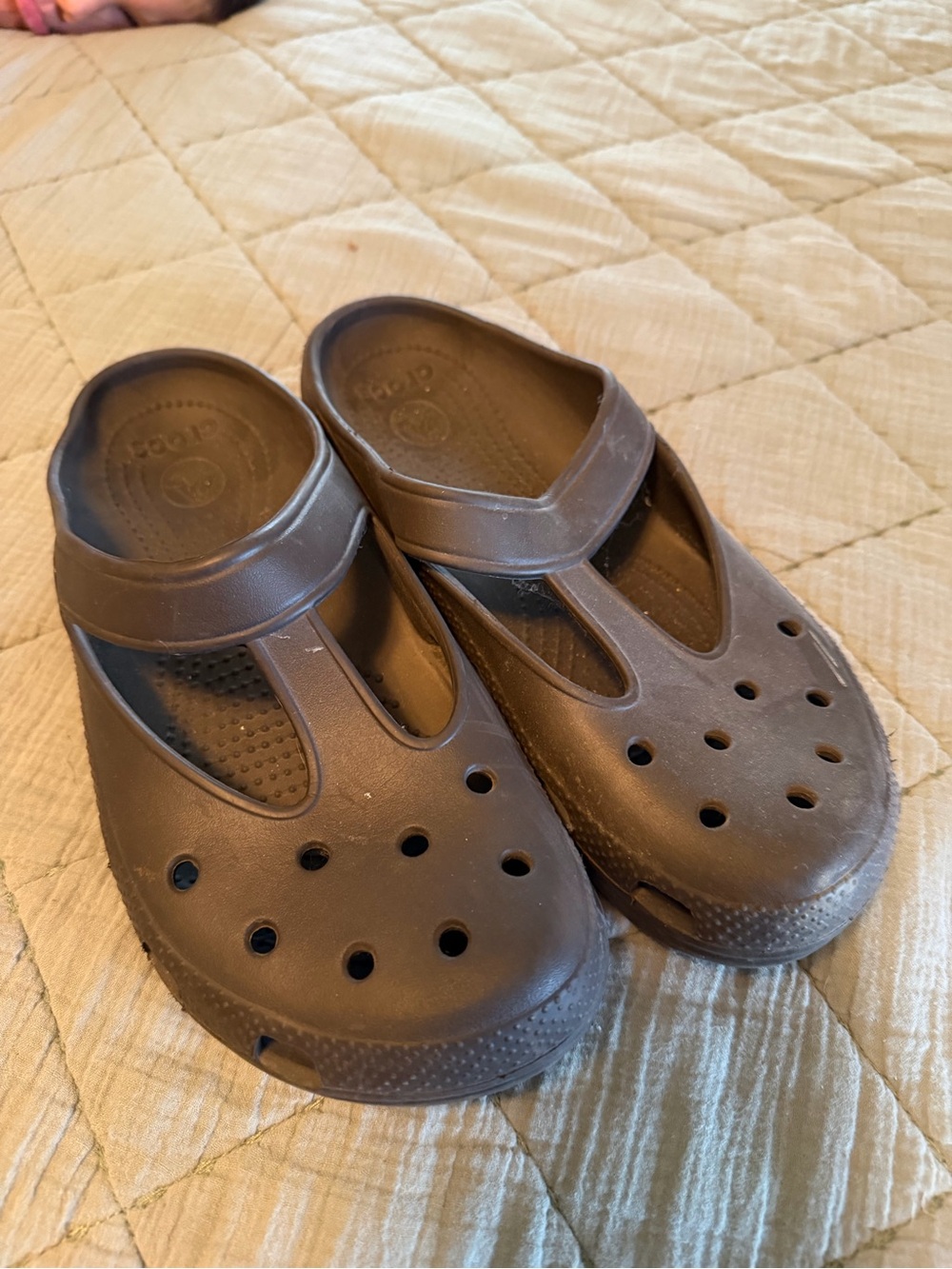 Brown Croc-Style Slip-On Clogs - Picture 2 of 5